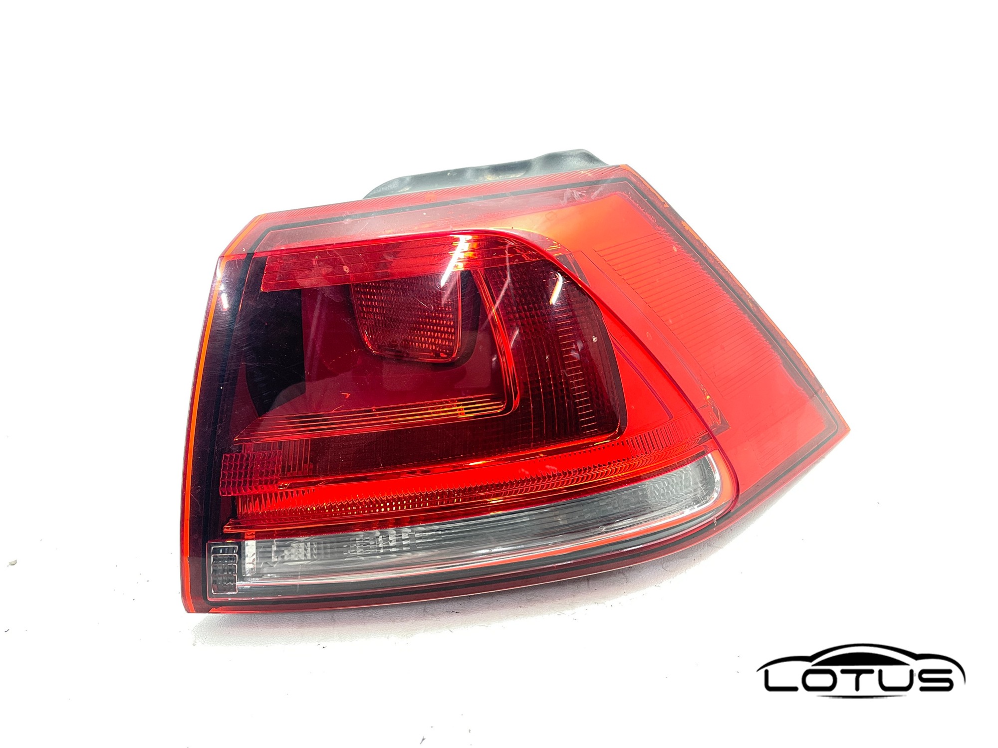 Desna štop lampa VW GOLF 7 2012-2016