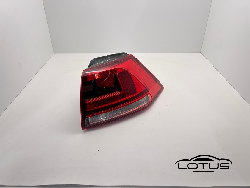 Desna štoplampa VW GOLF 7 2012-2016