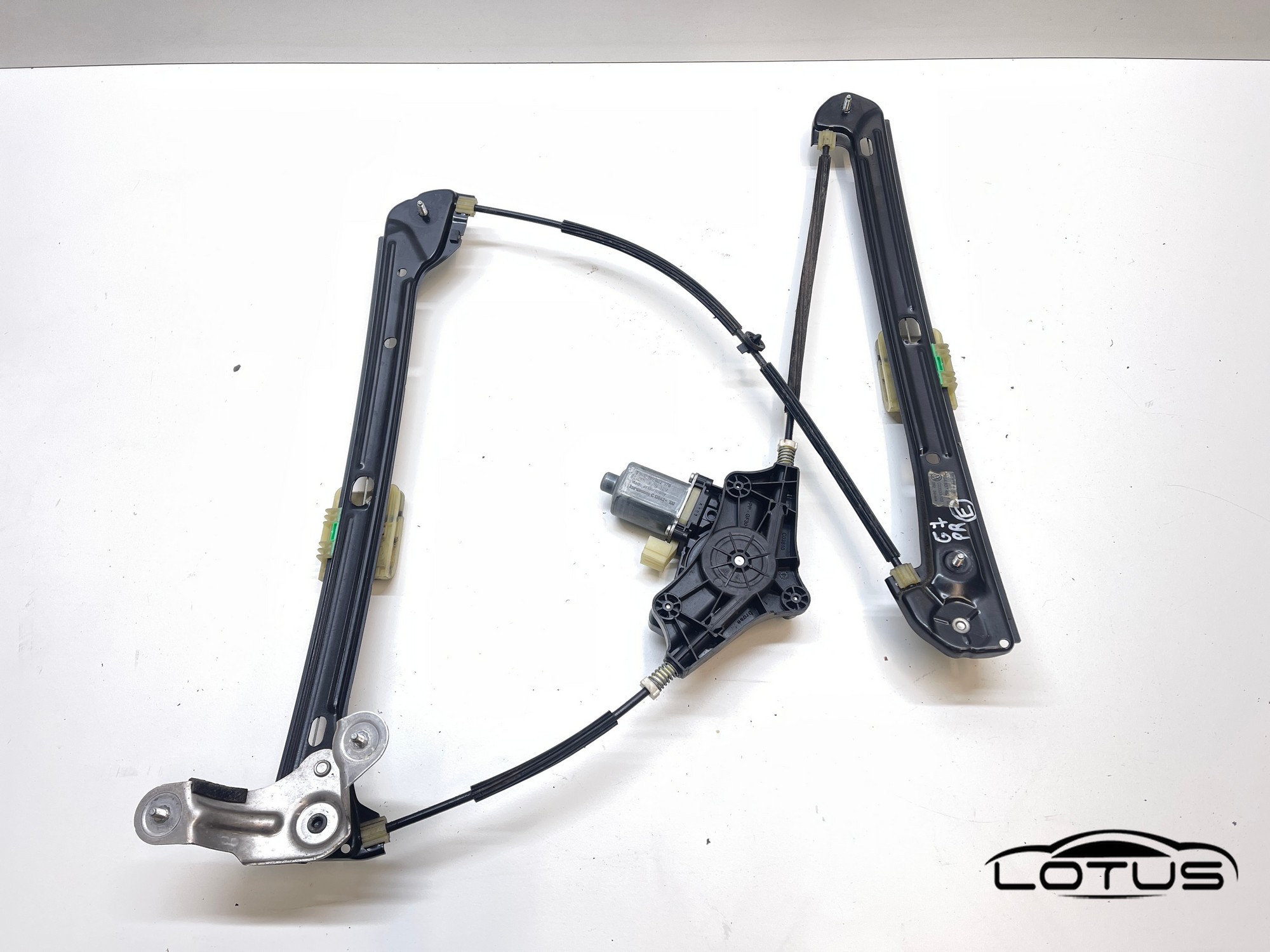 Prednji desni podizac stakla 4V VW GOLF 7 2013-2019