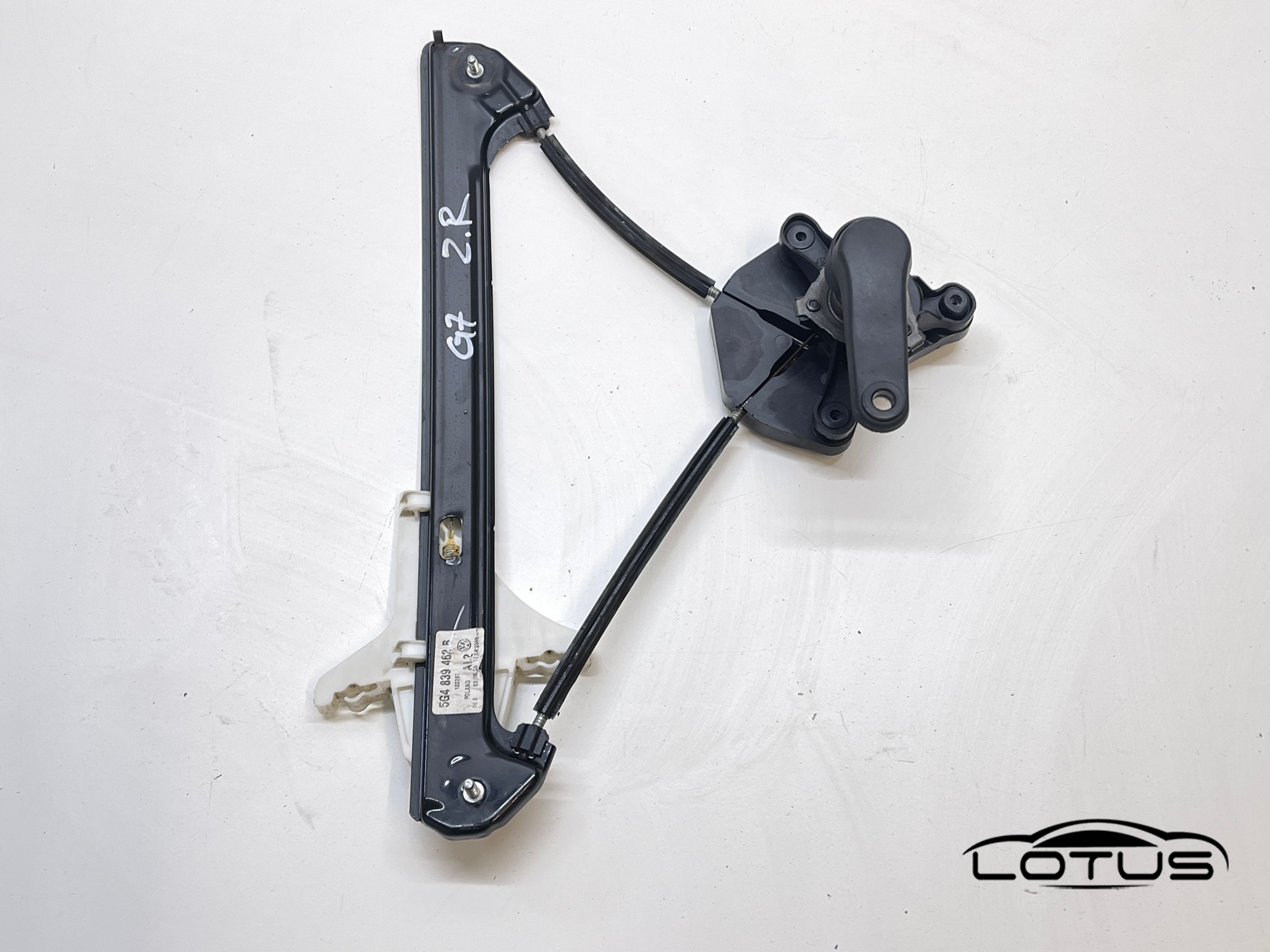 Zadnji desni podizac stakla 4V VW GOLF 7 12-16