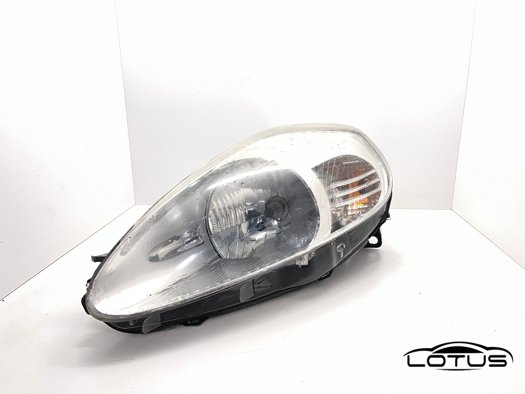 Lijevi far, farovi Fiat GRANDE PUNTO 2005-2009