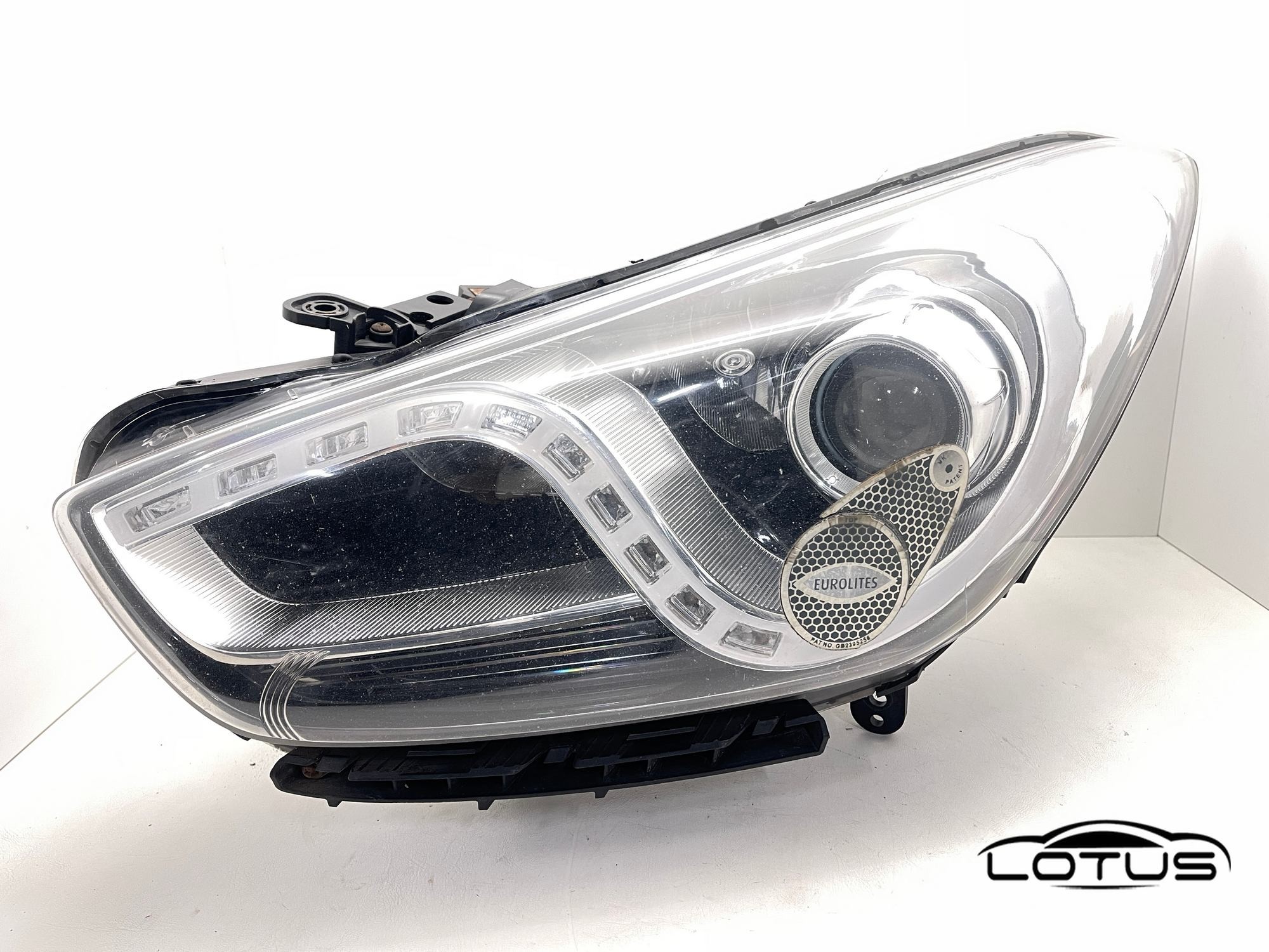 Lijevi far, farovi Hyundai i40 2011-2015