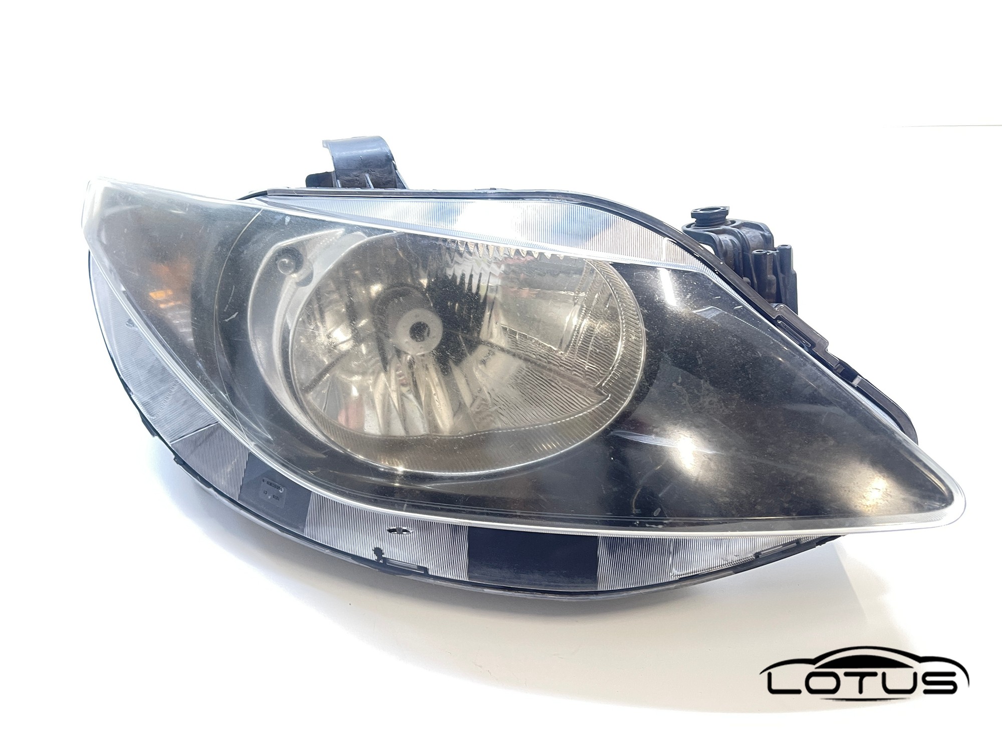 Desni far Seat IBIZA 2009-2012 6J1941022C