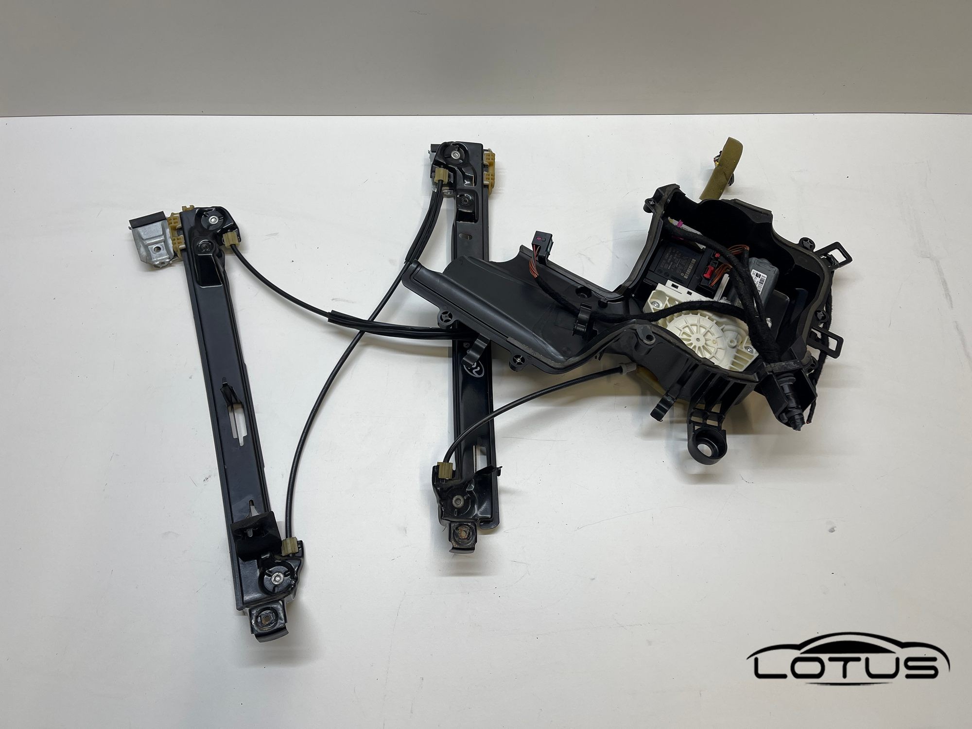 Prednji lijevi podizac stakla 4V Seat LEON 2005-2009