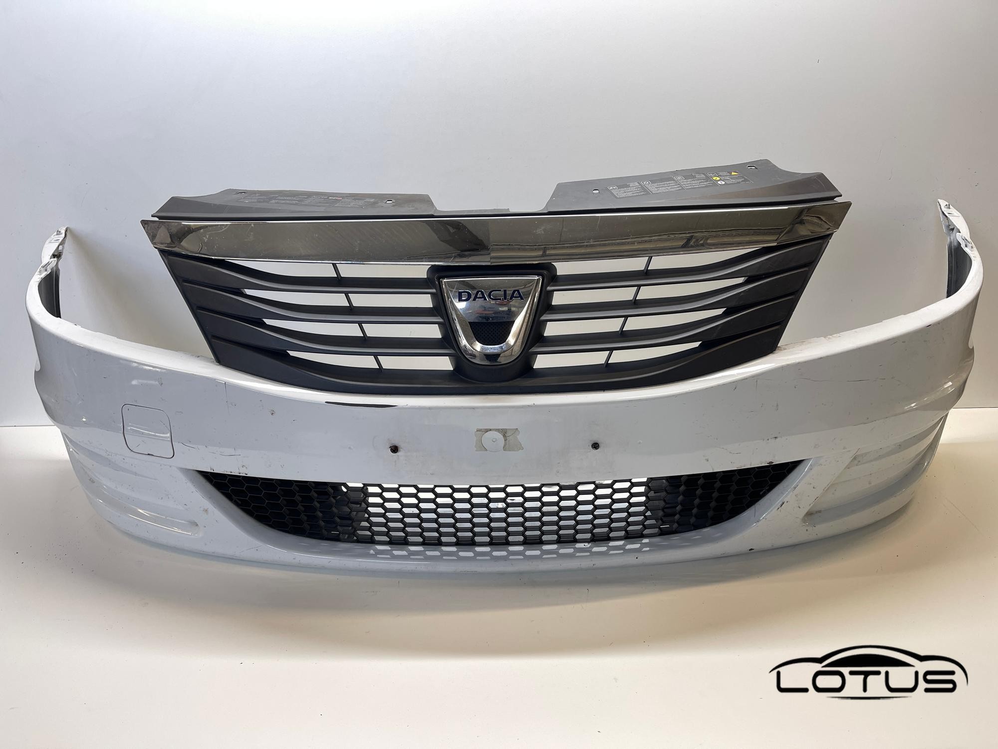Prednji branik Dacia LOGAN 2008-2012