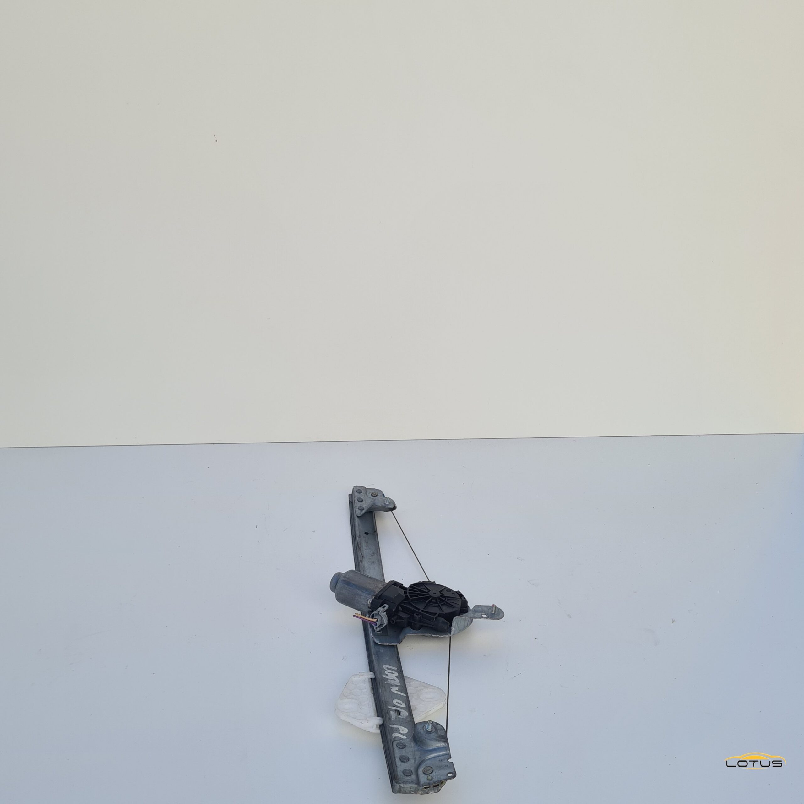 Prednji lijevi podizac stakla 4V Dacia Logan 2005-08