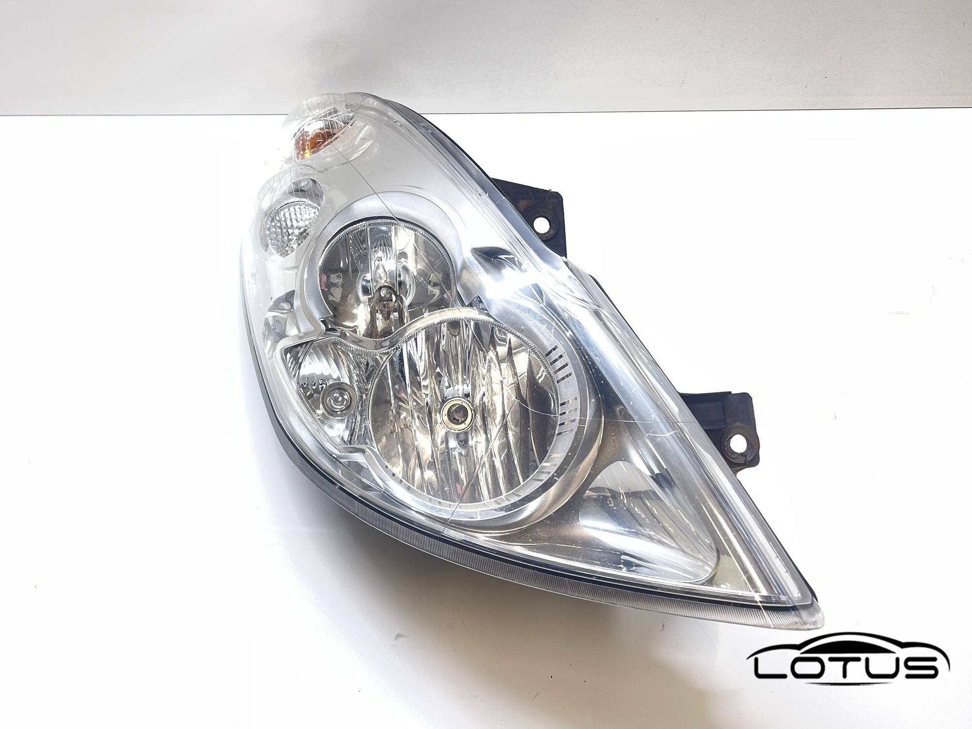 Desni far Renault MASTER 3 2010-2024 260108202R