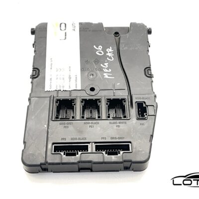 UCH kutija osigurača Renault MEGANE 2 8200780021