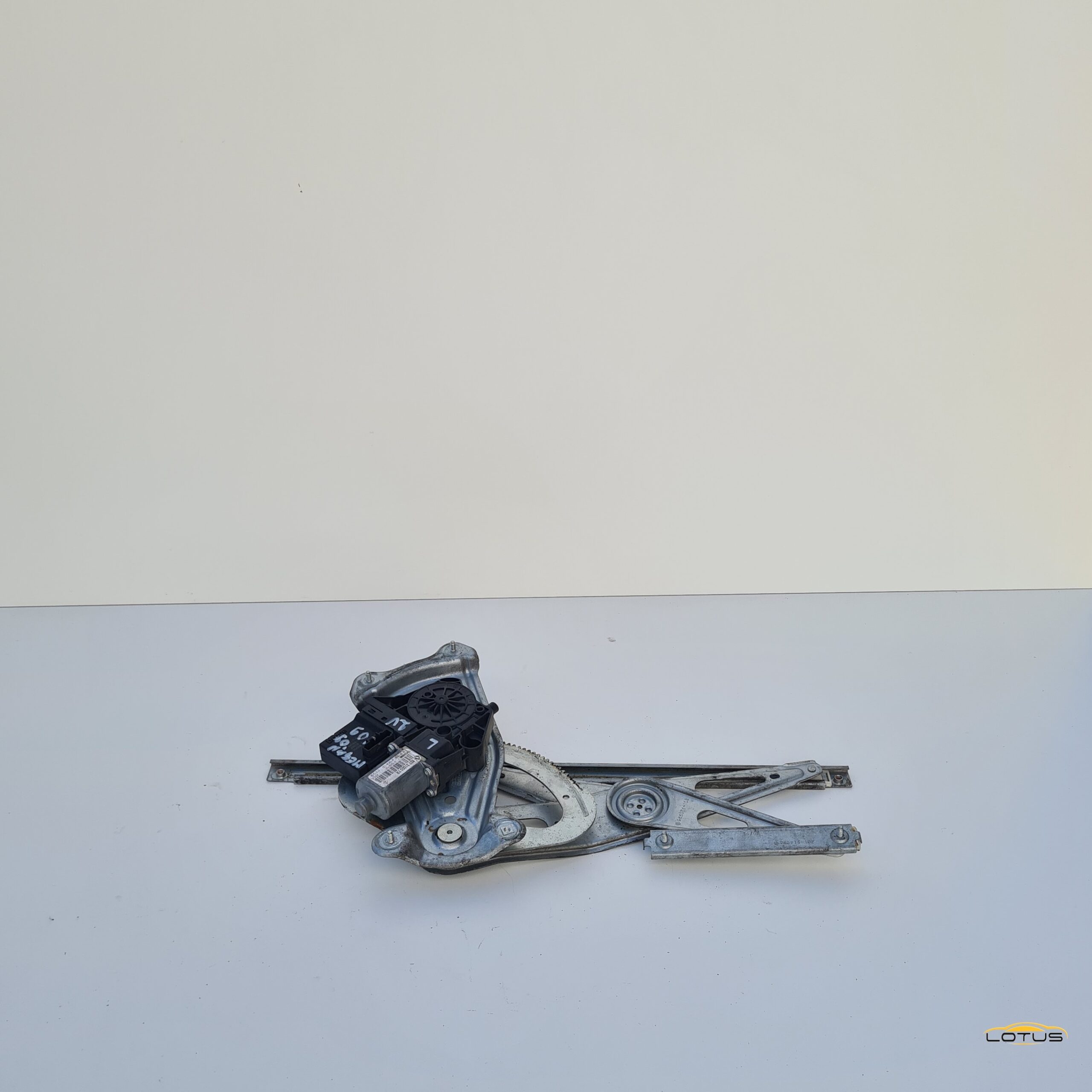 Lijevi podizac stakla 2V Renault Megane 3 Coupe