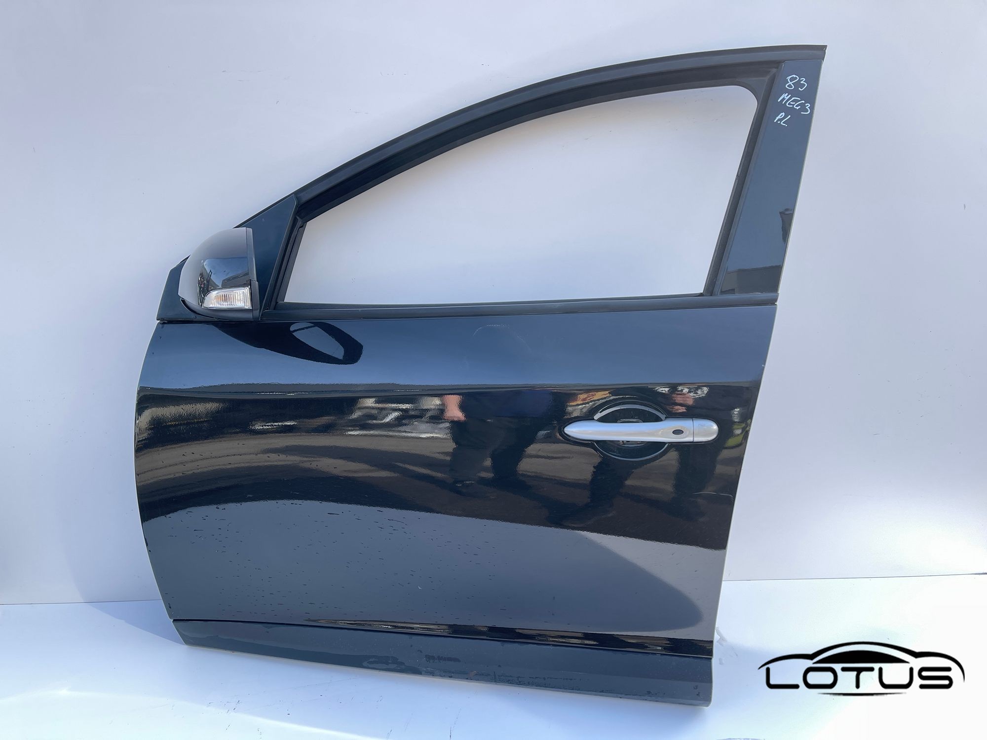 Prednja lijeva vrata Renault MEGANE 3 2008-2016