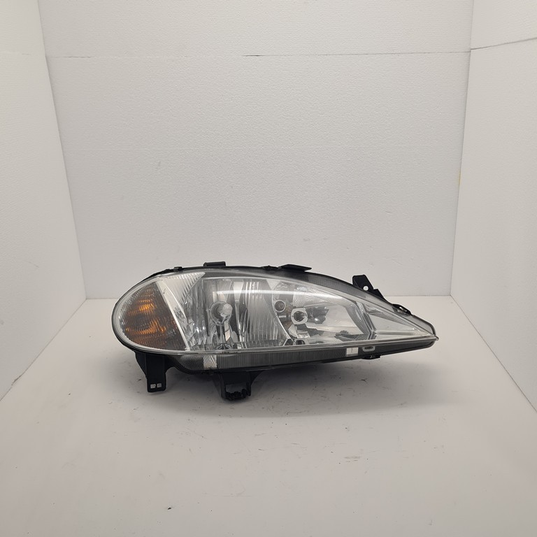 Desni far, farovi Renault Megane 2000-2002
