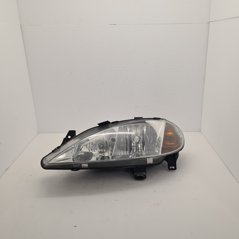 Lijevi far, farovi Renault Megane 2000-2002