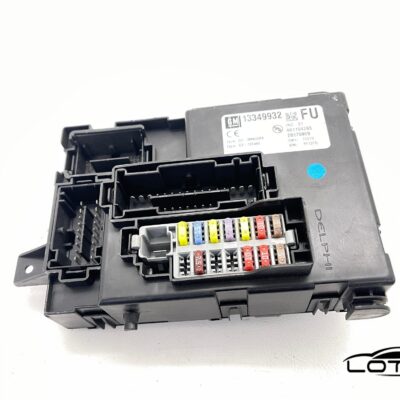 BSI kutija osigurača Opel MERIVA B 1.2 BENZIN 13349932
