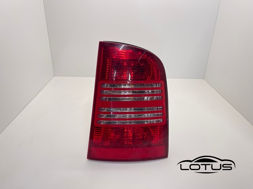 Desna štoplampa Skoda Octavia MK1 KARAVAN 00-04