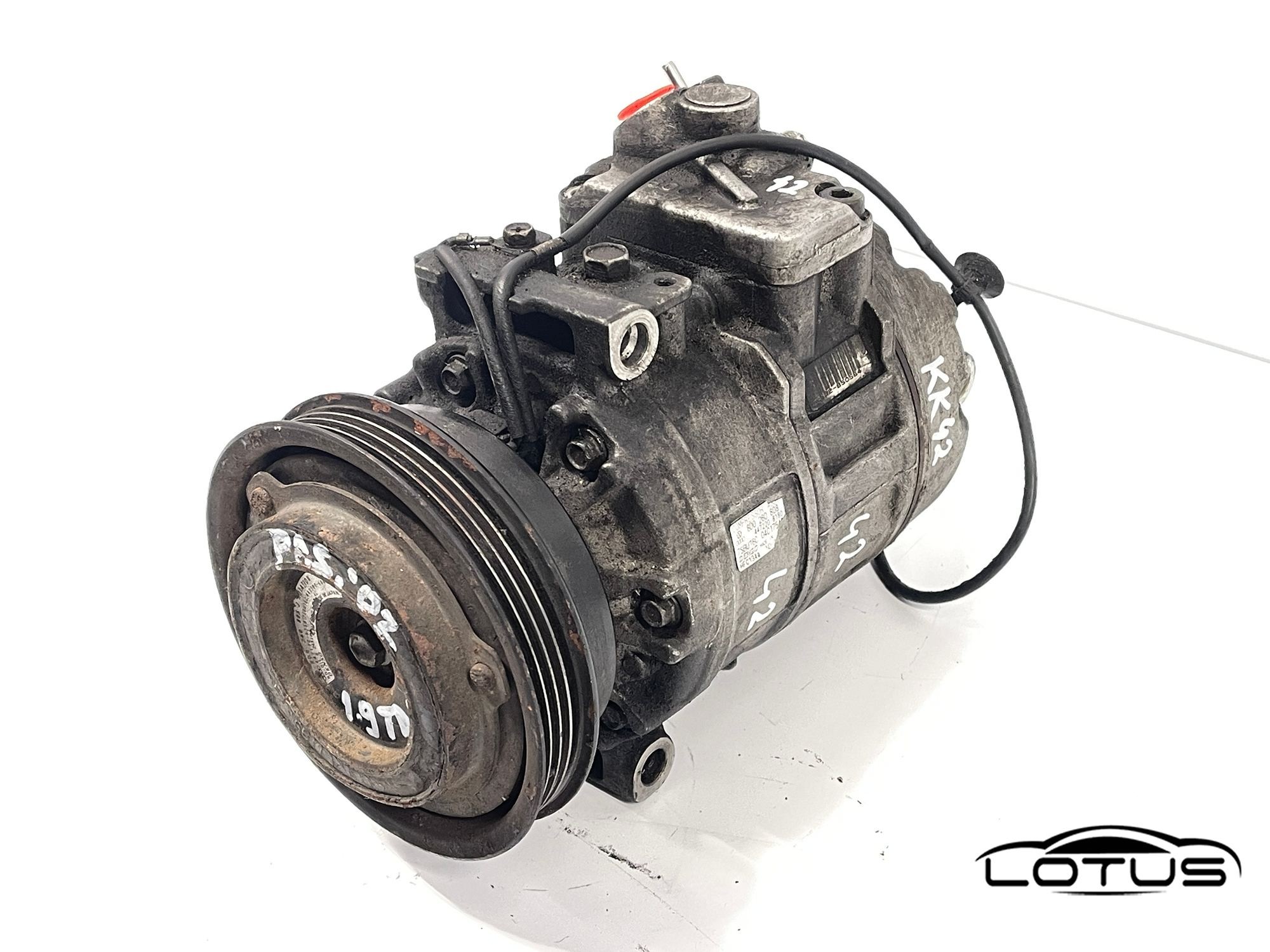 Kompresor klime VW PASSAT 5 PLUS 8D0260808