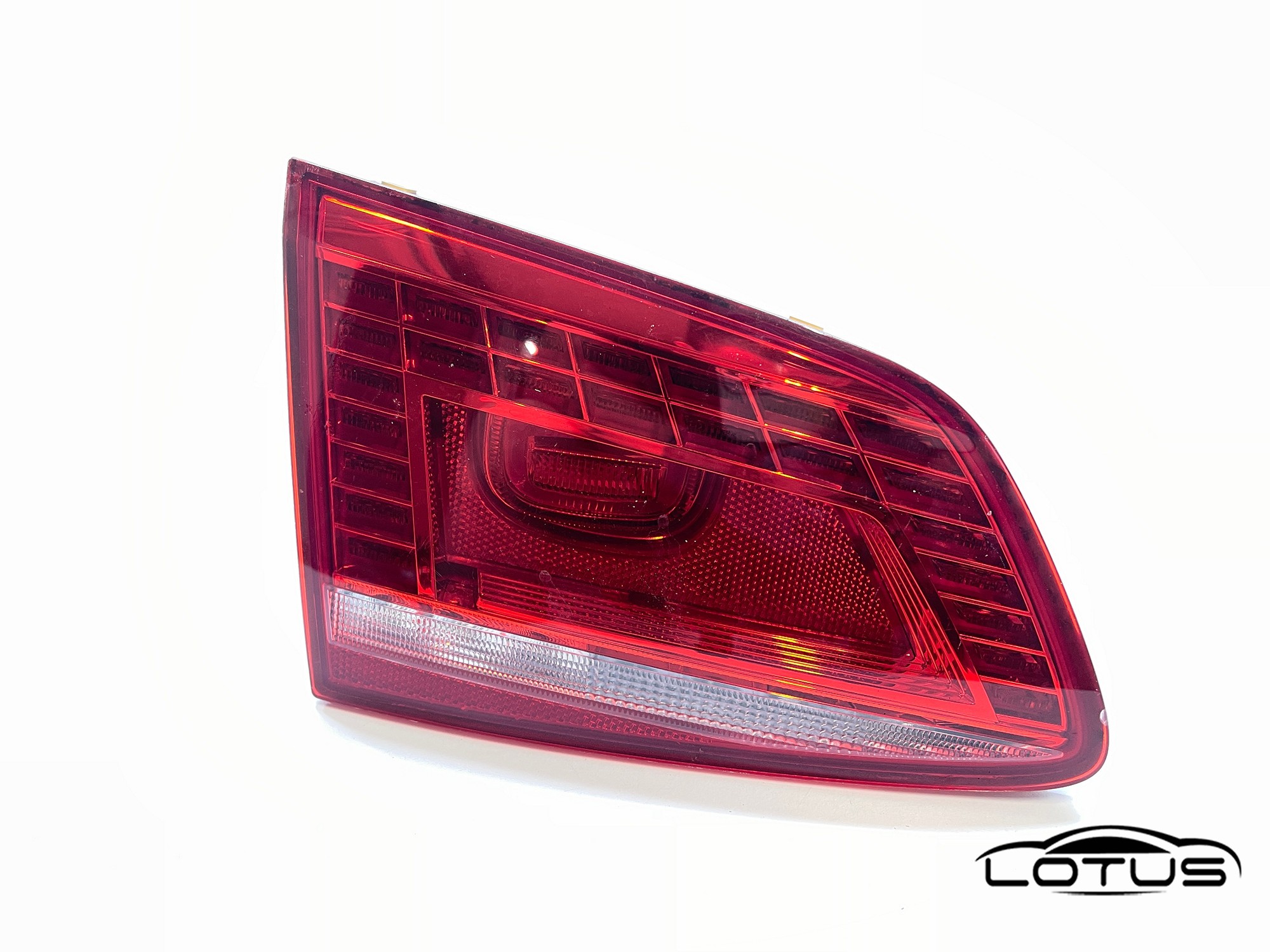 Lijeva štop lampa  PASSAT 7 KARAVAN LED UNUTRSANJA