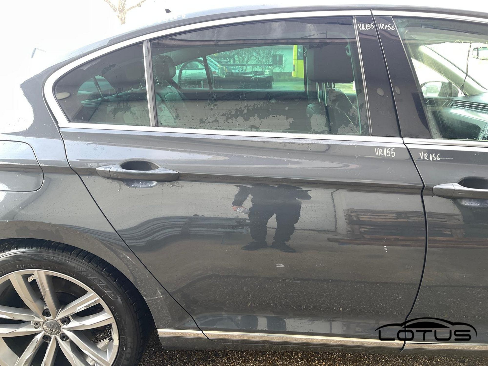 Zadnja desna vrata VW PASSAT 8 B8 LIMUZINA 2014-2023