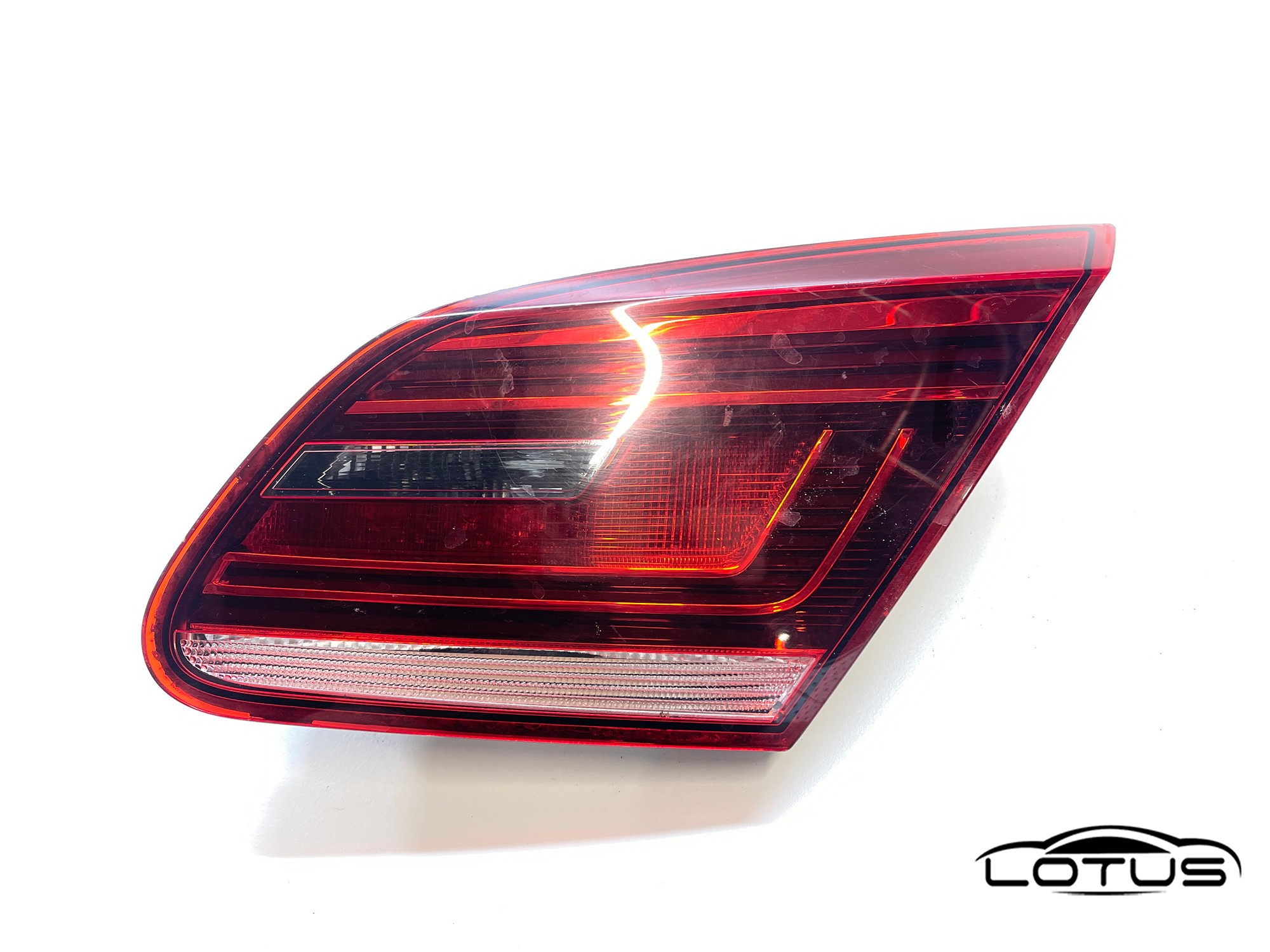 Desna štop lampa VW PASSAT CC 2012-2017 UNUTRASNJA