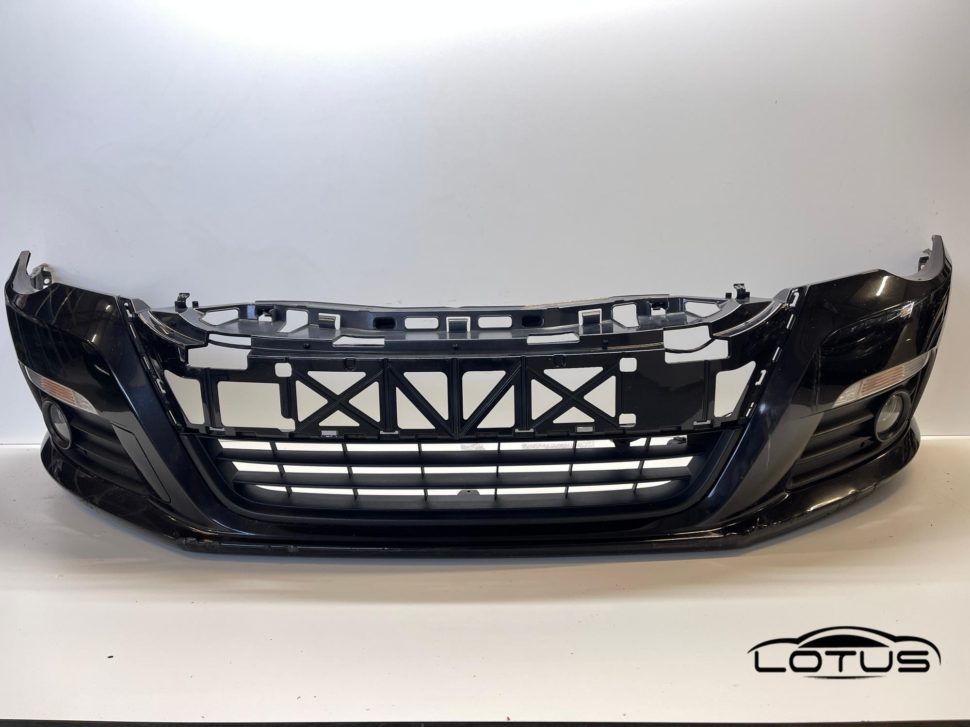 Prednji branik VW PASSAT CC 2008-2012
