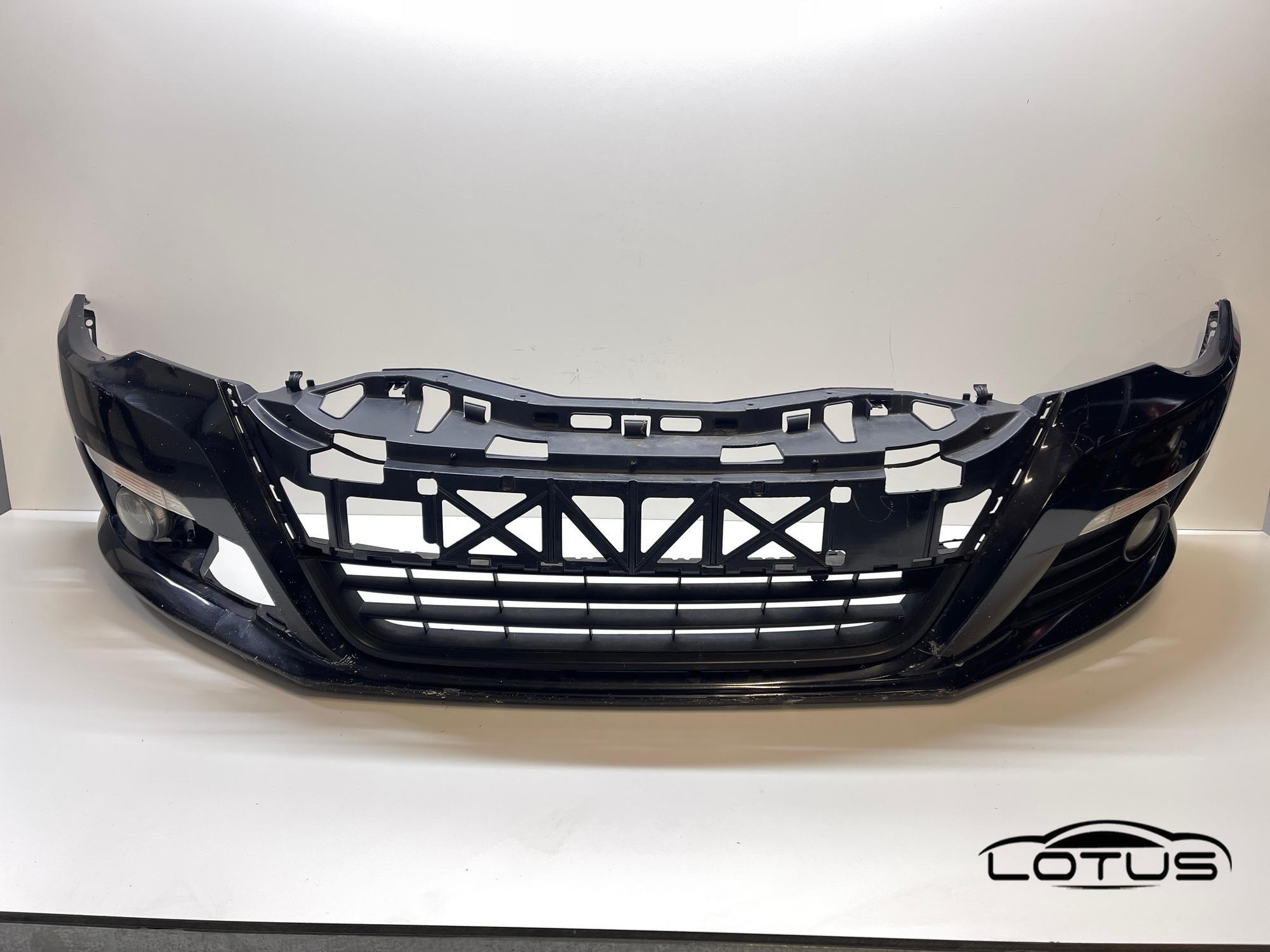 Prednji branik VW PASSAT CC 2008-2012