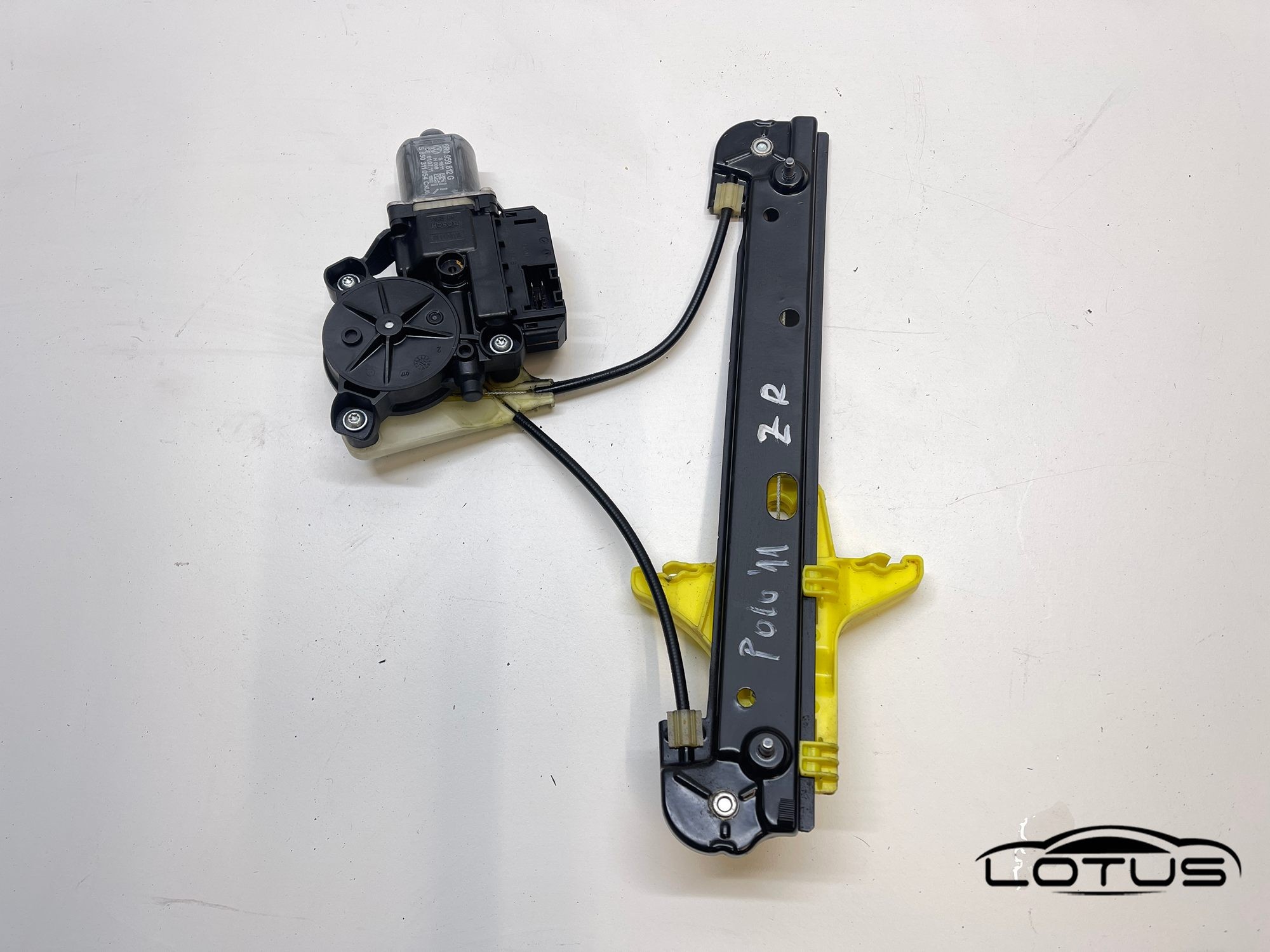 Zadnji desni podizac stakla 4V VW POLO 6R 2009-2016