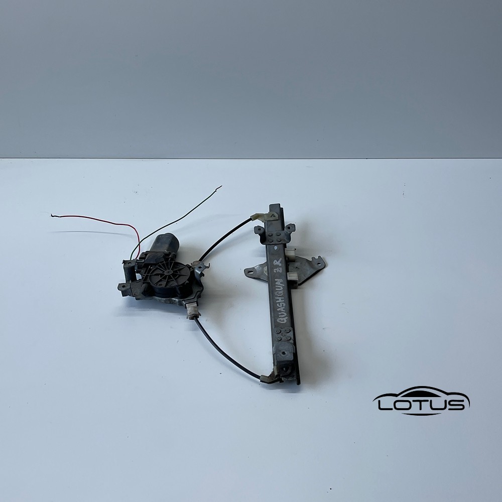 Zadnji desni podizac stakla 4V Nissan Qashqai 2010-14