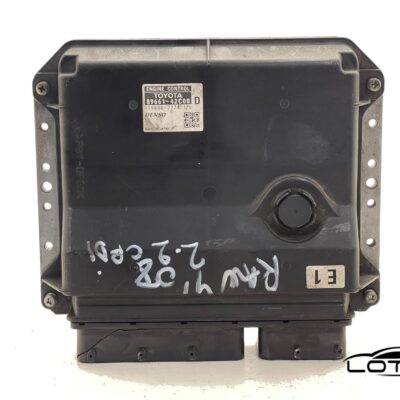 Kompjuter motora RAV4 2.2 DIZEL 89661-42C00 D