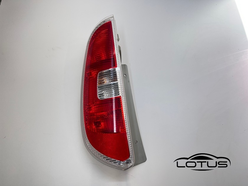 Lijeva štoplampa Skoda Roomster 2006-2015