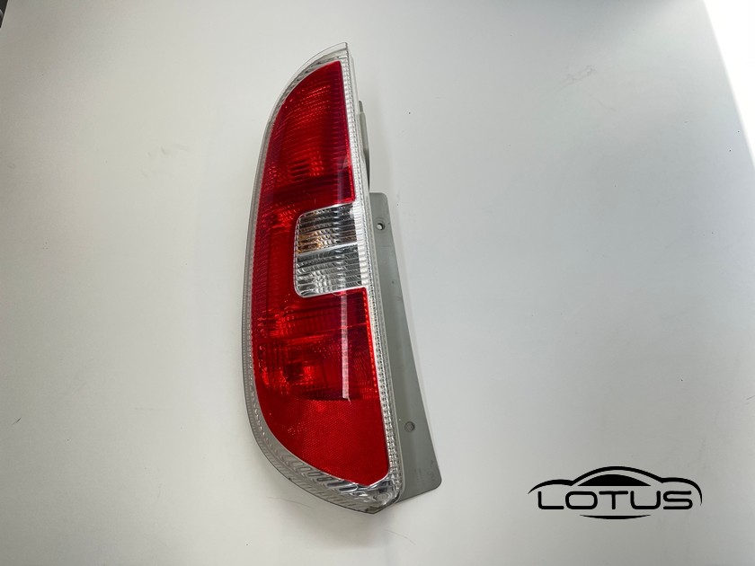 Lijeva štoplampa Skoda Roomster 2006-2015