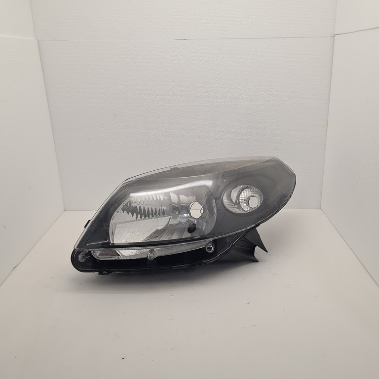 Lijevi far, farovi Renault Sandero Stepway 2008-2012