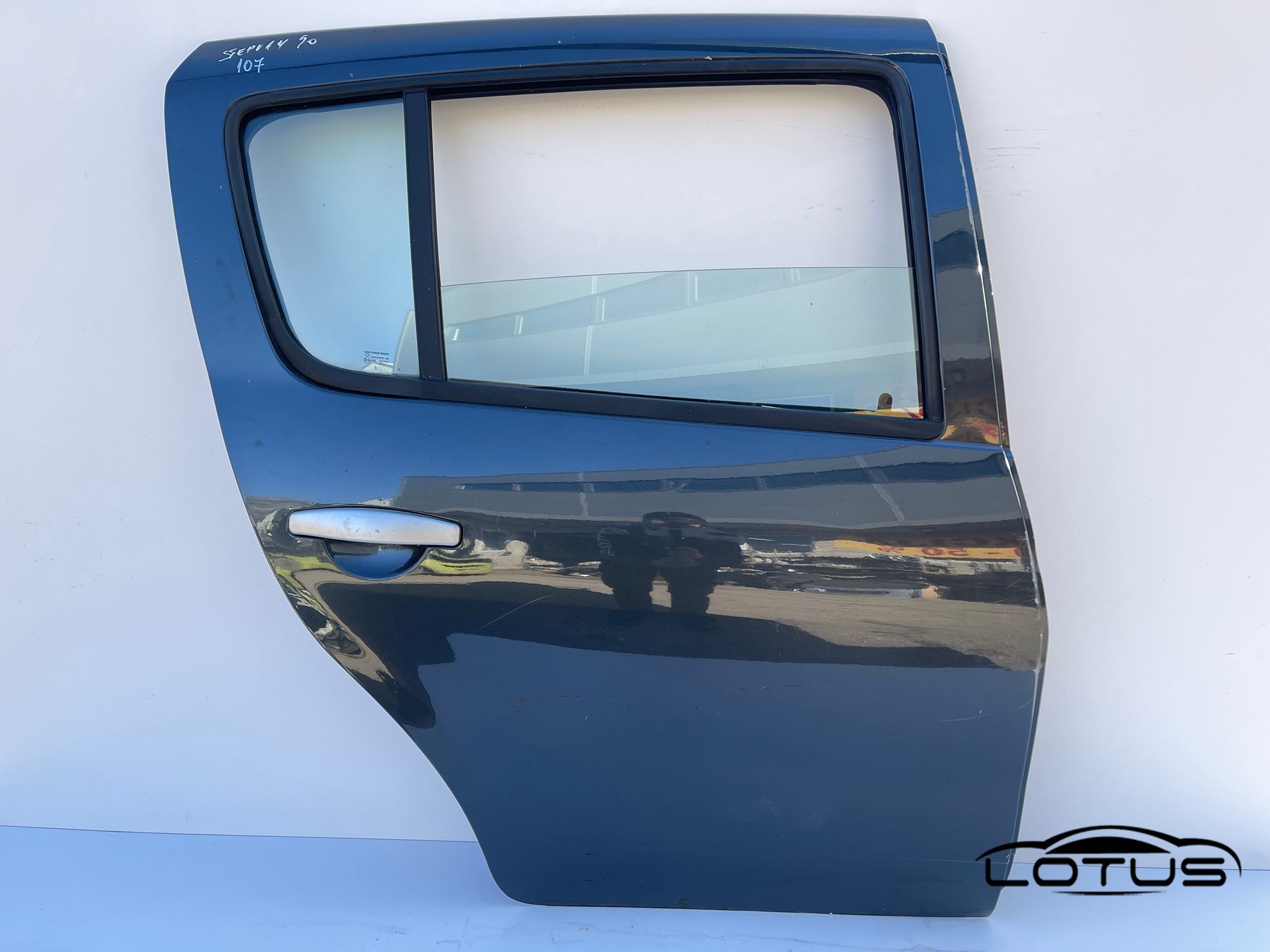 Zadnja desna vrata Dacia SANDERO STEPWAY 2008-2012