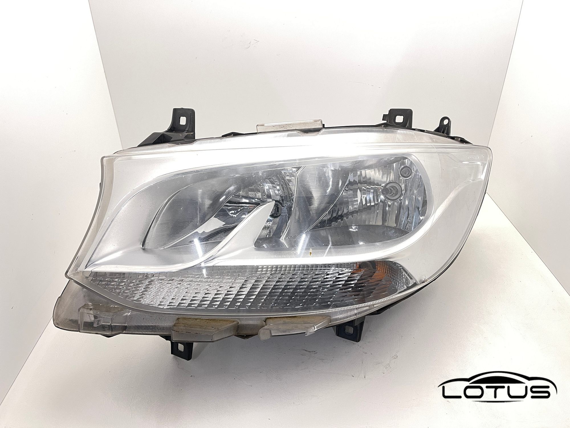 Lijevi far, farovi Mercedes SPRINTER W907 2018-2024