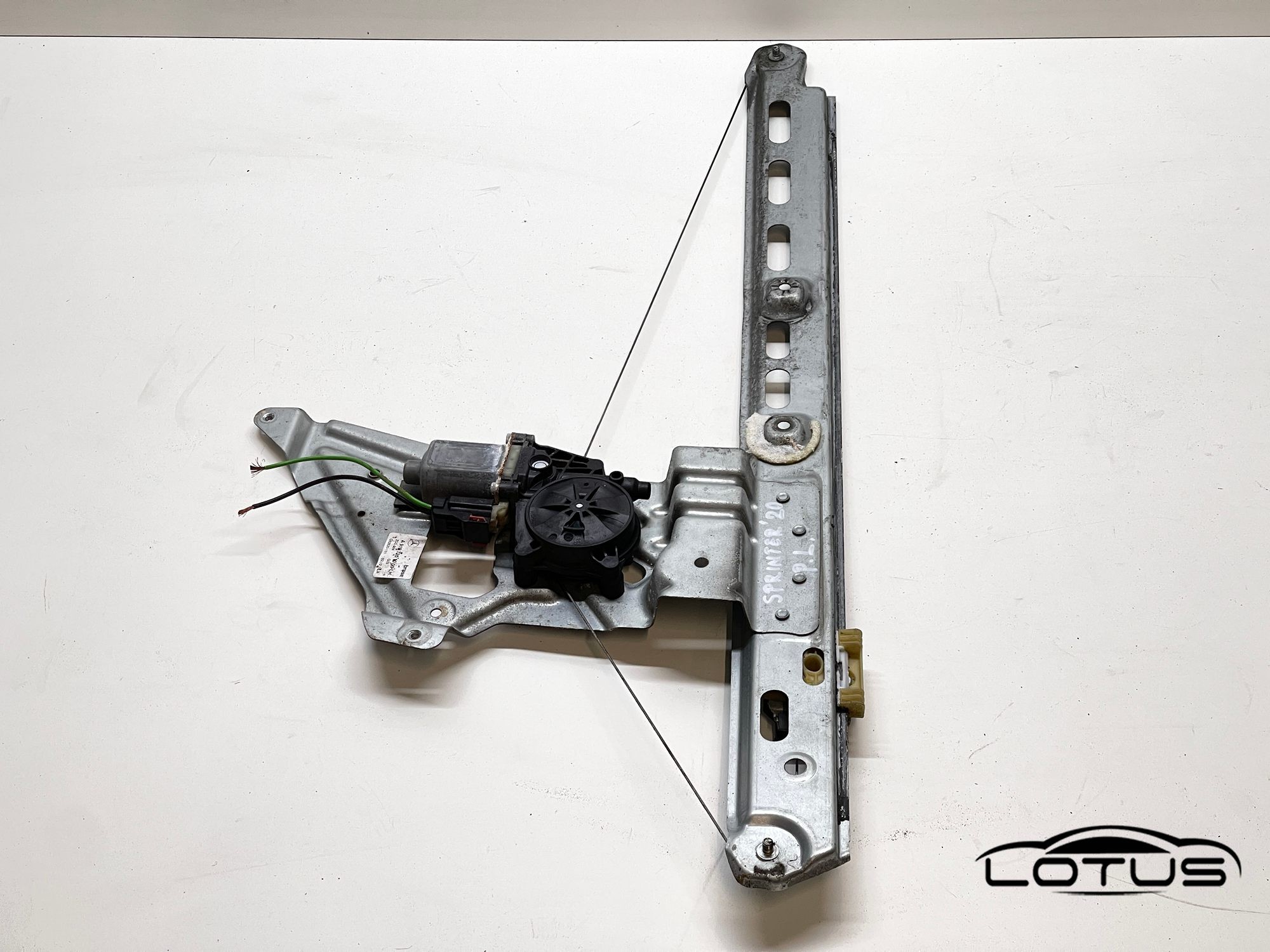 Lijevi podizac stakla Mercedes SPRINTER W907 2018-2024