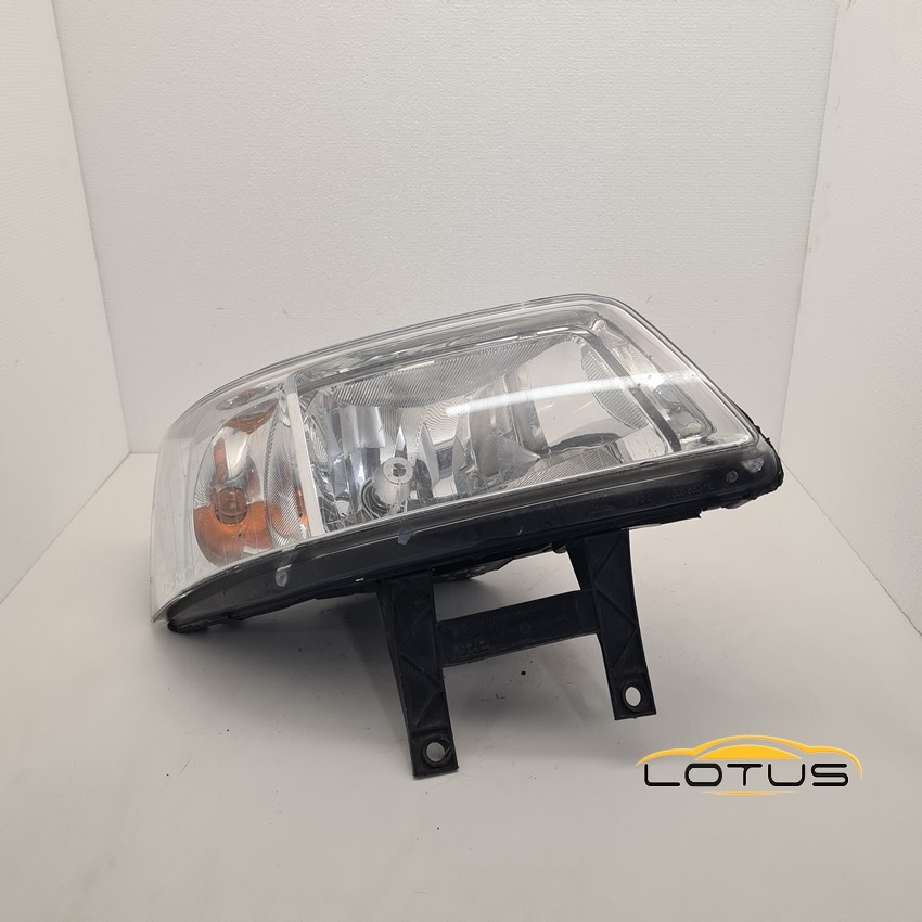 Desni far, farovi VW T5 2003-2010