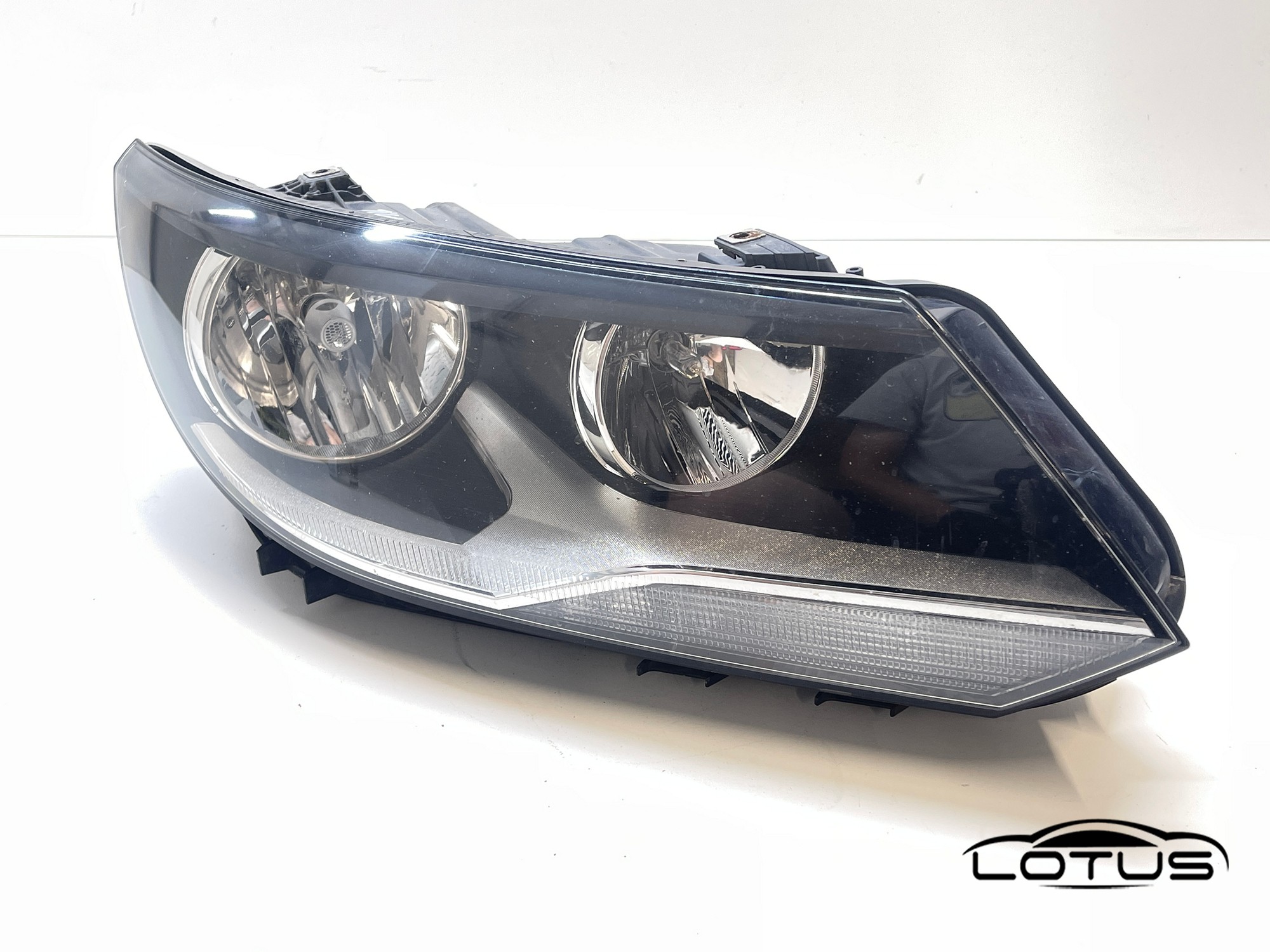 Desni far VW TIGUAN 5N 2007-2011 5N2941006