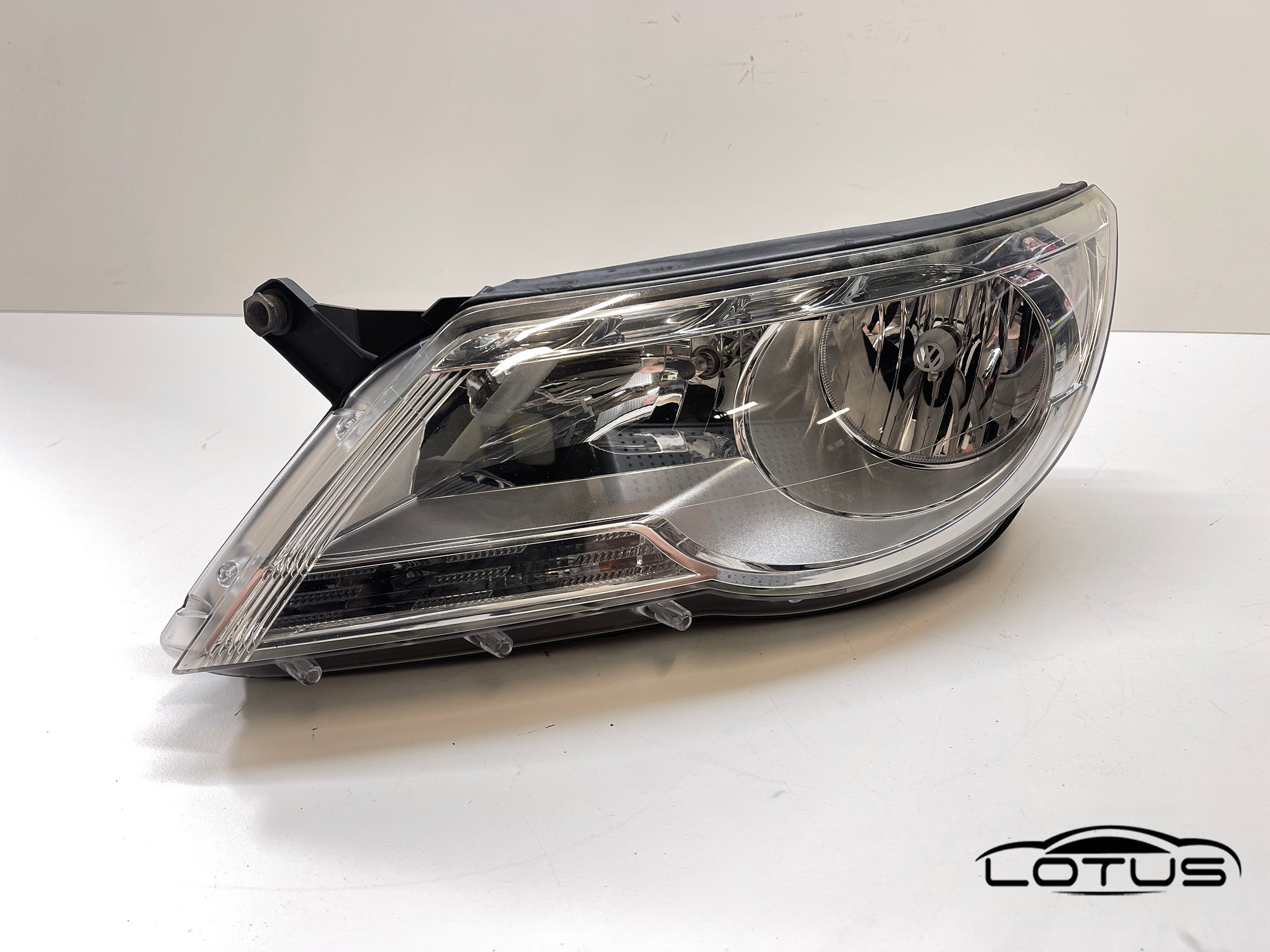 Lijevi far VW TIGUAN 2007-2011 5N2941031K