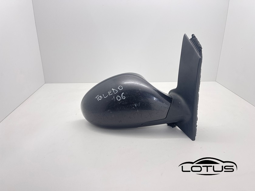 Desni retrovizor Seat TOLEDO 2004-2009