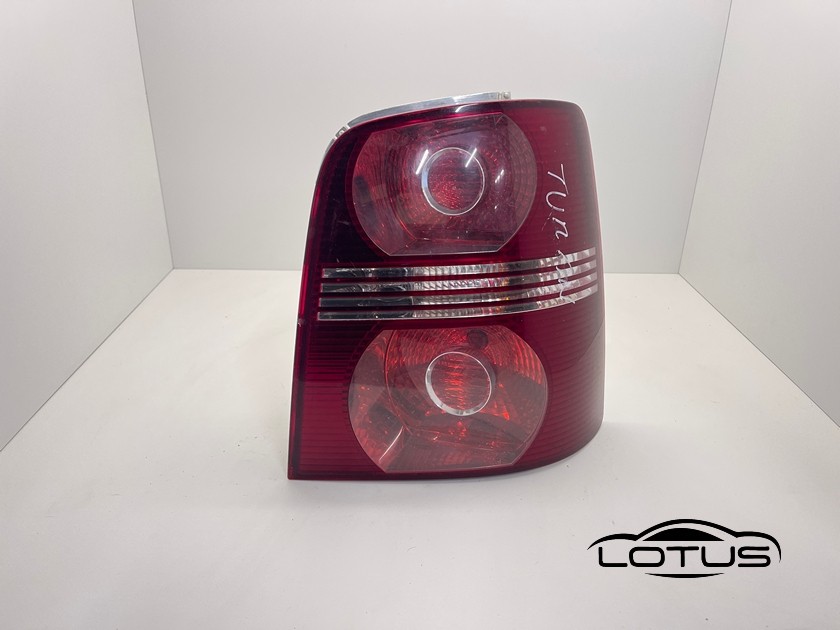 Desna štoplampa VW TOURAN 2006-2010