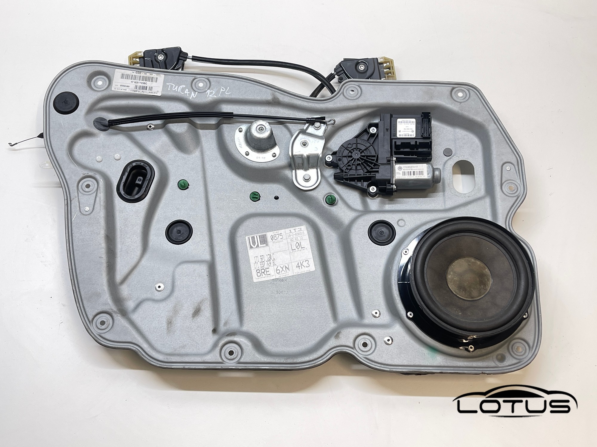 Prednji lijevi podizac stakla 4V VW TOURAN 2011-2014