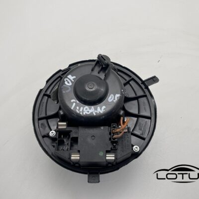 Ventilator kabine VW TOURAN 2003-2006 8EW351043