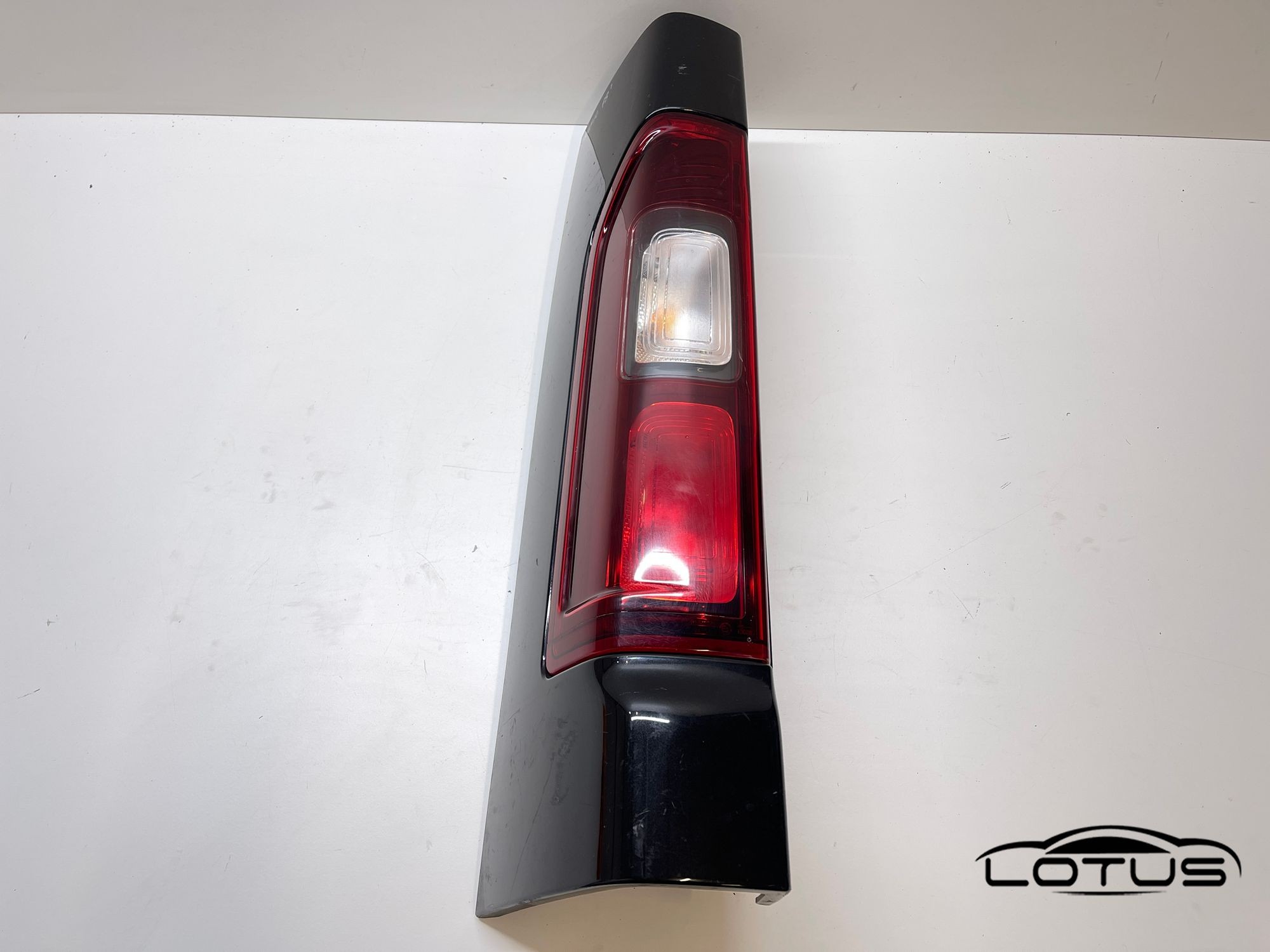 Lijeva štop lampa Renault TRAFIC 2016-