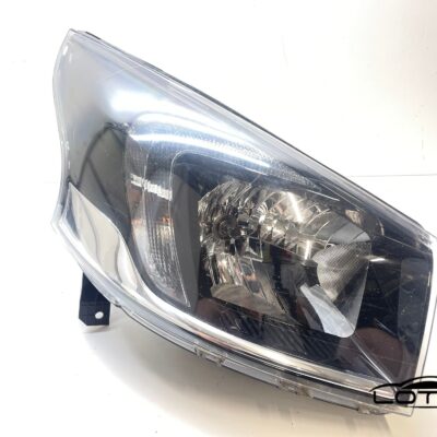 Desni far Renault TRAFIC OPEL VIVARO 2015-2019