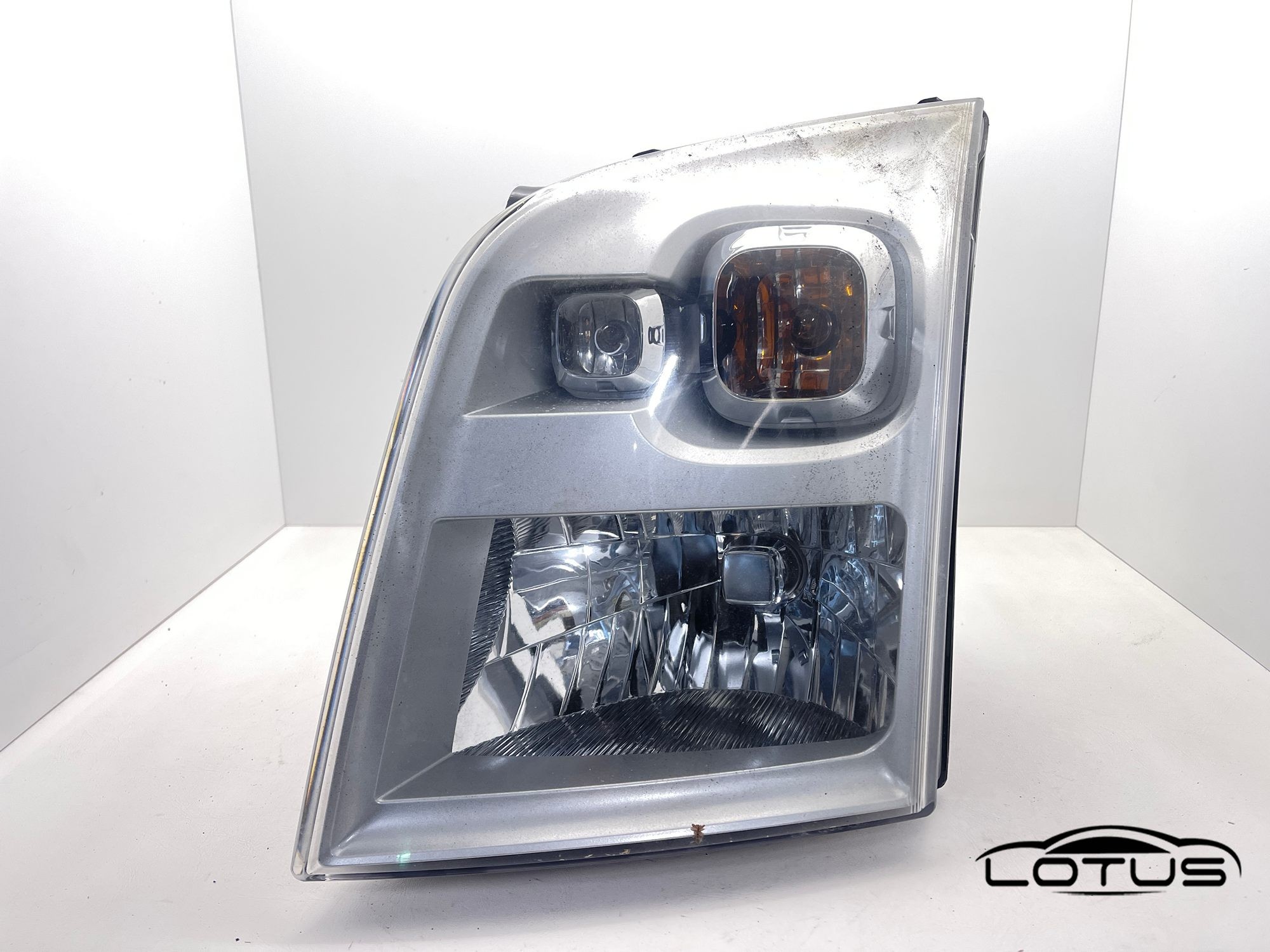 Lijevi far, farovi Ford TRANSIT 2006-2014