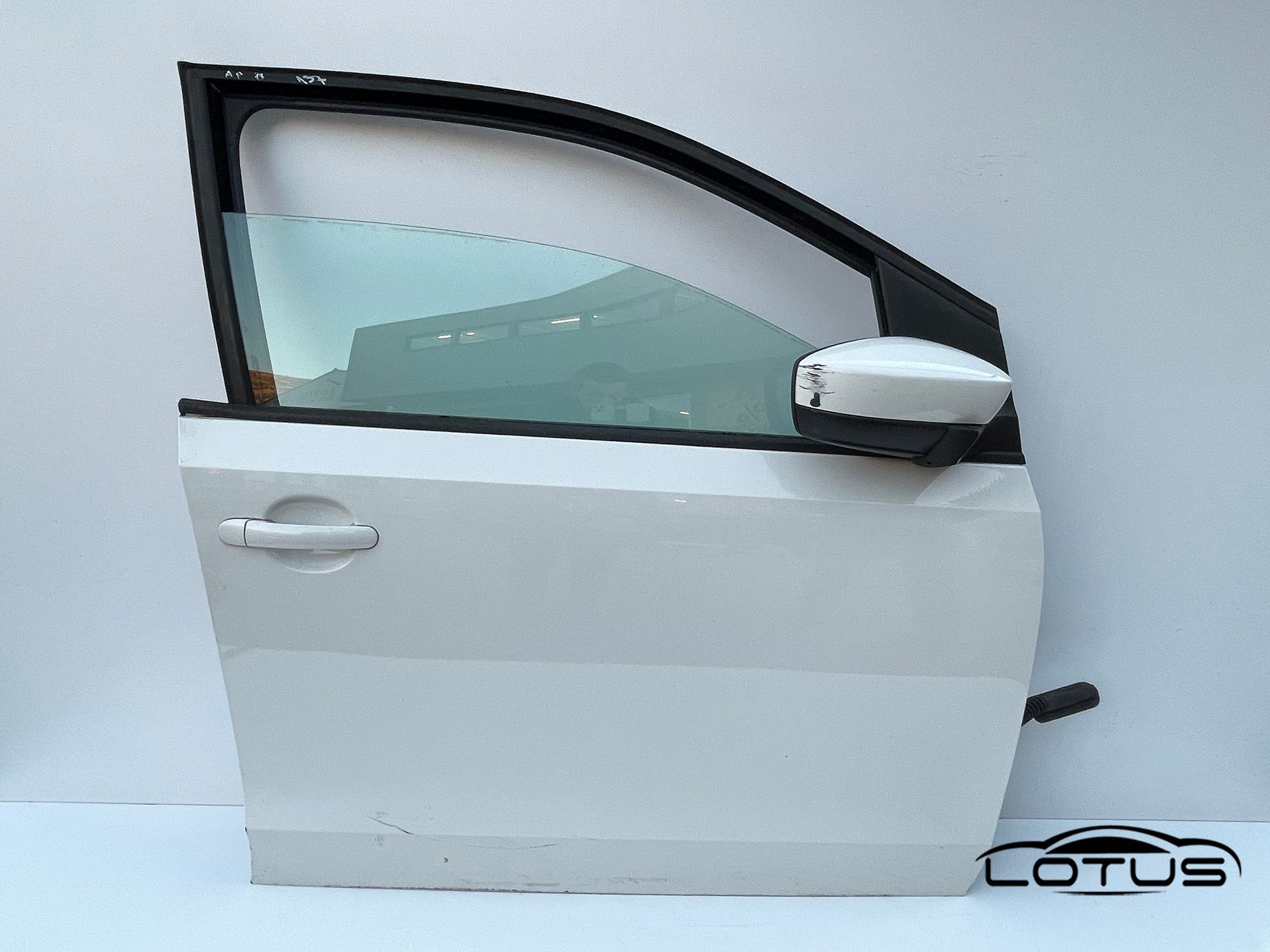Prednja desna vrata VW UP 2012-2016