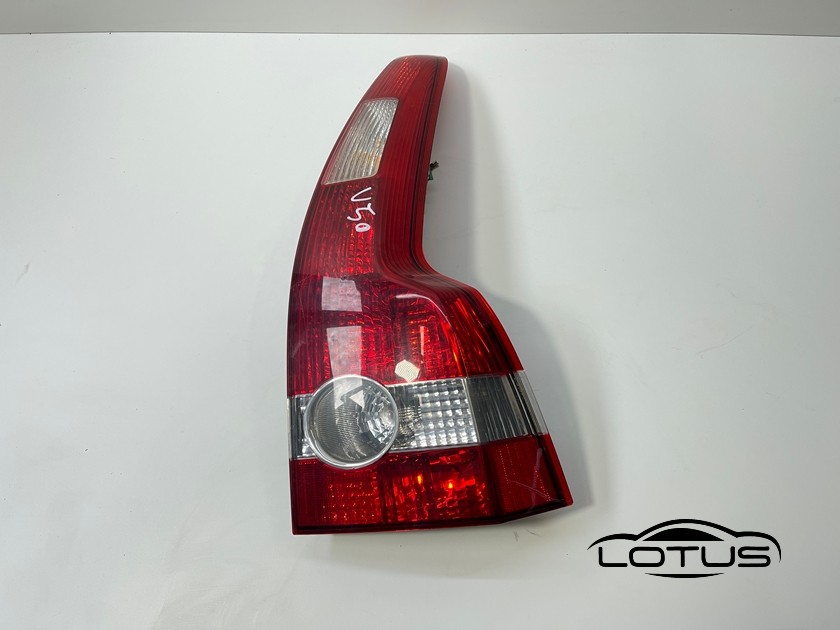 Desna štoplampa Volvo V50 04-07