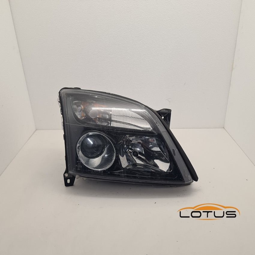 Desni far, farovi Opel Vectra C 2002-2005