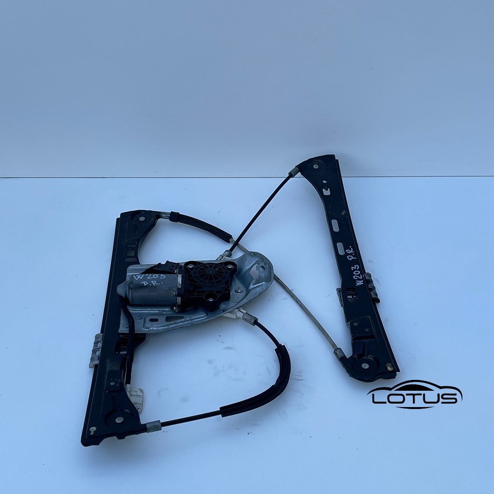 Prednji desni podizac stakla 4V Mercedes w203 2000-04