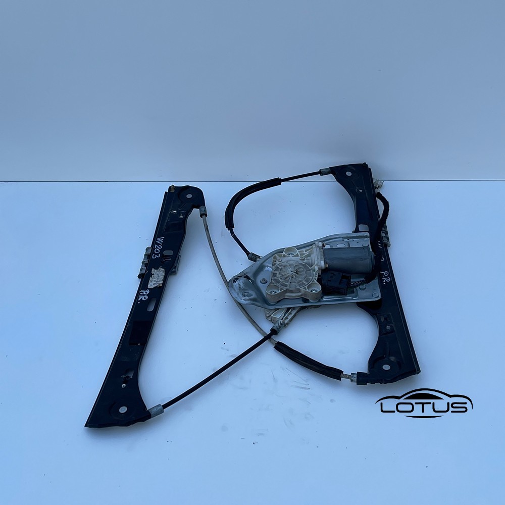 Prednji desni podizac stakla 4V Mercedes w203 2000-04