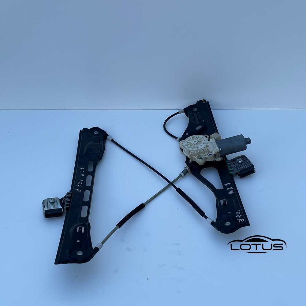 Prednji desni podizac stakla 4V Mercedes W211 2002-09