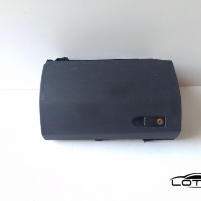 Pretinac, latica Mercedes W212 2009-2013